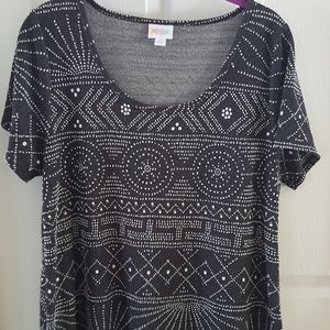LuLaRoe s/s  Black/white Top